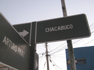 Las placas avenida Chacabuco con Pratt