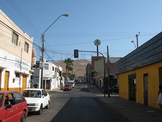 Lagosstrasse, Sicht auf den Morroberg
                        ("cerro Morro")