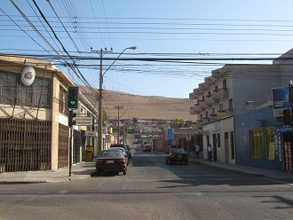Calle Lynch, vista al cerro Morro