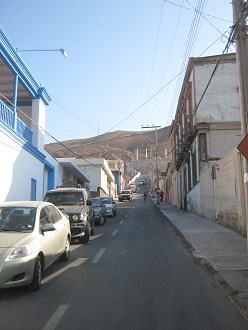 Calle Coln, vista al cerro Morro