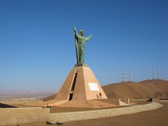 El monumento Cristo en el cerro Morro
