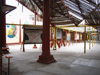 Der ehemalige Zentralmarkt von Arica, das
                          Areal mit den Bildern