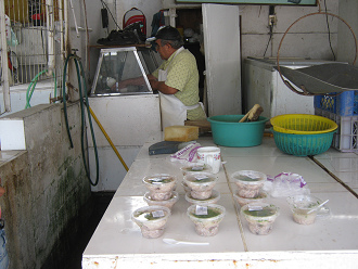 Ceviche chileno en el mercado
                                    de pescado de Arica