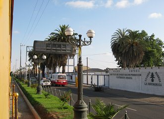 Siguiendo la avenida Cusco