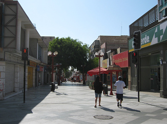 Pasaje peatonal 21 de Mayo entre calle
                        Baquedano y calle Col�n