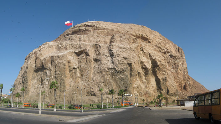 Cerro Morro, panorama de la punta tomado del
                      parqueo