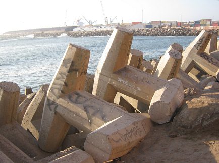 Wellenbrecher an der K�ste, Nahaufnahme