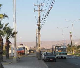 Avenida Lira, barco, primer plano