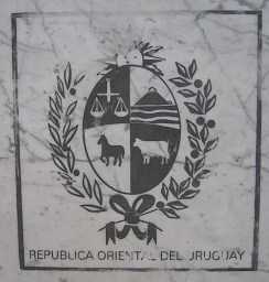 Placa de c�nsules, el escudo del
                                Uruguay