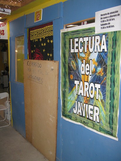 Calle Col�n, centro artesanal,
                                "cerrado por el mal de
                                Di�genes"