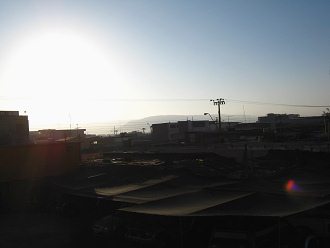Aussicht vom Balkon des Hotels Yungay mit
                          Arica bei Sonnenaufgang am 3. Mai 2010 (01)