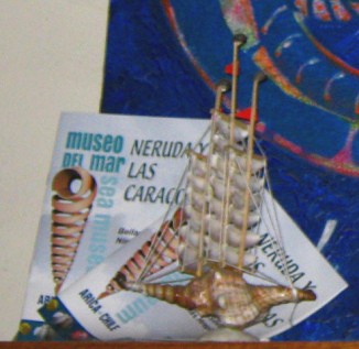 Artesan�a de caracoles del mar, barco grande