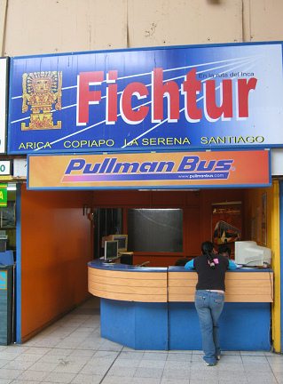 Der Schalter der Busfirma Fichtur