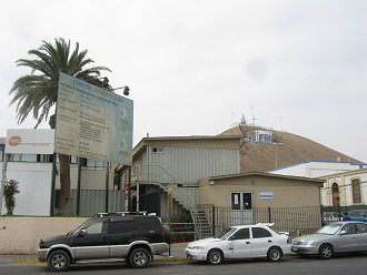 18.-September-Allee, ein grosses Schild
                        k�ndigt ein Projekt an