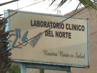 18.-September-Allee, ein Laboratorium,
                          die Tafel