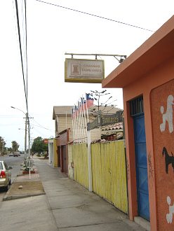 18.-September-Allee, die Tafel des
                          Familienhotels