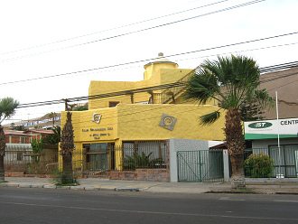 Avenida 18 de Septiembre, cl�nica de
                        oftalmolog�a