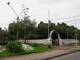 Kunsthandwerkerdorf von
Arica, der Eingang Kunsthandwerkerdorf von Arica,
der Eingang
