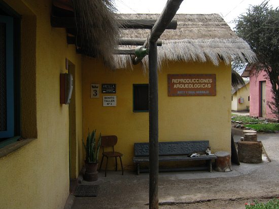 Pueblo artesanal de Arica, casa de
                              la reproducci�n arqueol�gica