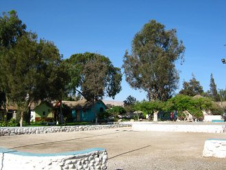 Kunsthandwerkerdorf von Arica,
                                    Rundblick �ber den Zentralplatz 03