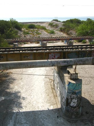 Chile-Allee, Br�cken �ber einen
                                  trockenen Fluss 01 (St.-Josefs-Fluss,
                                  "r�o San Jos�")