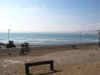 Chile-Allee, Blick auf den
                                  Chinchorrostrand 01