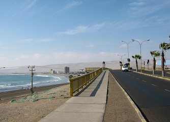 Chile-Allee, Blick auf den
                                  Chinchorrostrand 03