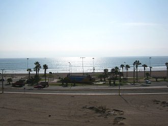 Chinchorrostrand mit Sonne 01