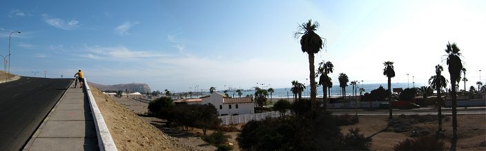 Blick von der Rampe zur�ck auf den
                            Morroberg 01, Panorama
