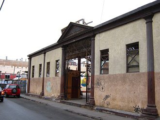 Calle San Marcos, la entrada del mercado
                          central de antes