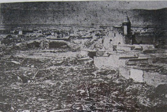 Artikel 09, Foto der durch das Seebeben
                            im Jahre 1868 zerst�rten Geb�rmutterkirche