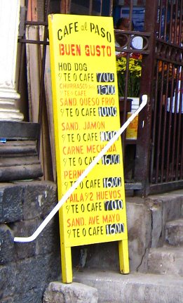 Los precios del restaurante en el
                                  ex mercado central de Arica, primer
                                  plano