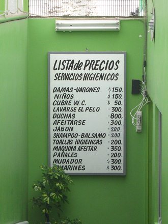 Baquedanoplatz, die Tarife f�r die
                                Toilettenanlagen