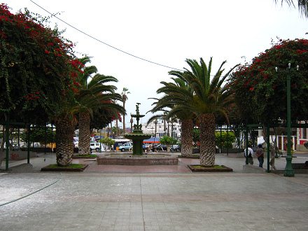 Plaza Col�n, la fontana