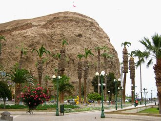 Plaza Mackenna, el cerro Morro