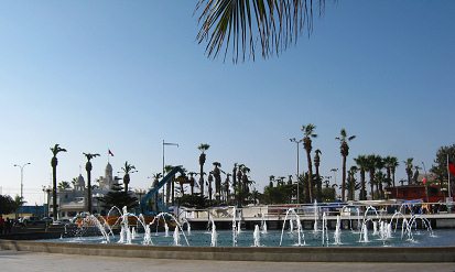 Mackennaplatz, der
                                  Springbrunn-Zyklus 07