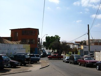 La calle Encalada, vista de la calle