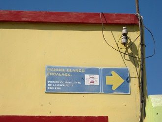 La calle Encalada, la placa