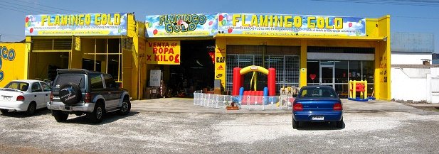 Avenida Santa Mar�a, tienda
                          "Flamingo Gold", foto panor�mica