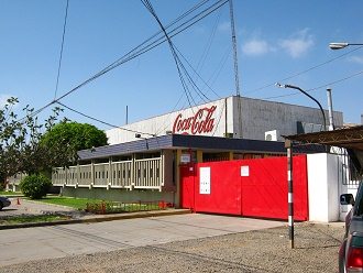 Avenida Santa Mar�a, la empresa Coca Cola,
                        la fachada