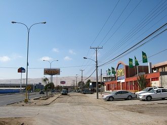 Avenida Santa Mar�a, el centro
                                comercial artesanal Sodimac y la empresa
                                de diversiones Zonna