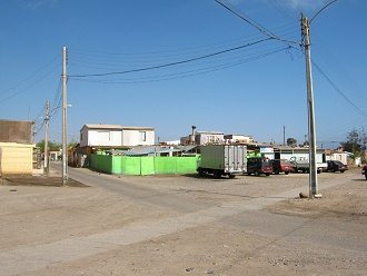 Avenida Azola, barrio lateral 02