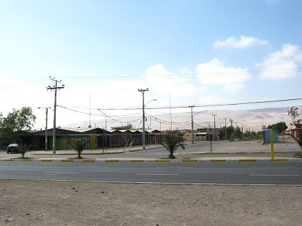 Avenida Rocca con viviendas