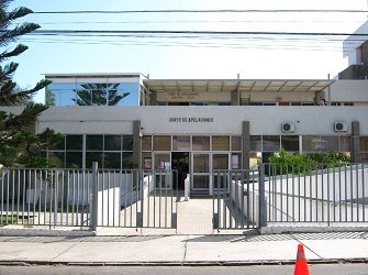 Encalada-Strasse, das
                                Appellationsgericht (corte de
                                apelaciones)