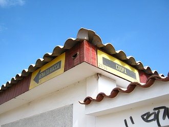 Kreuzung der Rocca-Allee mti der
                        Codpa-Strasse, die Strassenschilder