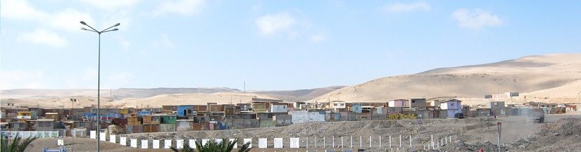 Las hileras de casas del cerro Chu�o,
                            primer plano