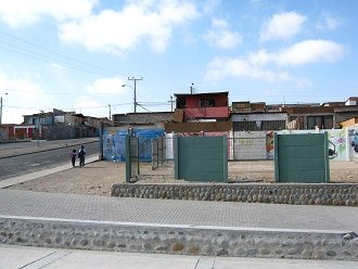 La primera hilera de viviendas
                                  del cerro Chu�o (01)