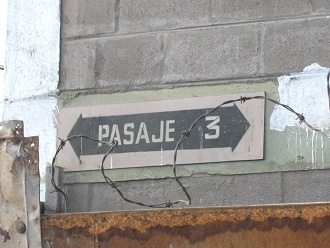 Pasaje 3, placa