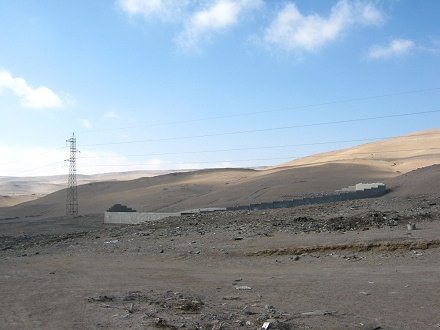 La tumba con la tierra t�xica 01