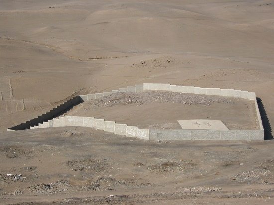 Tumba de tierra t�xica 11